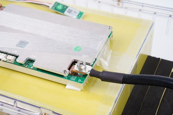 100% taxa de descarga 24v 200Ah Bateria de íons de lítio para armazenamento de energia solar de ciclo profundo